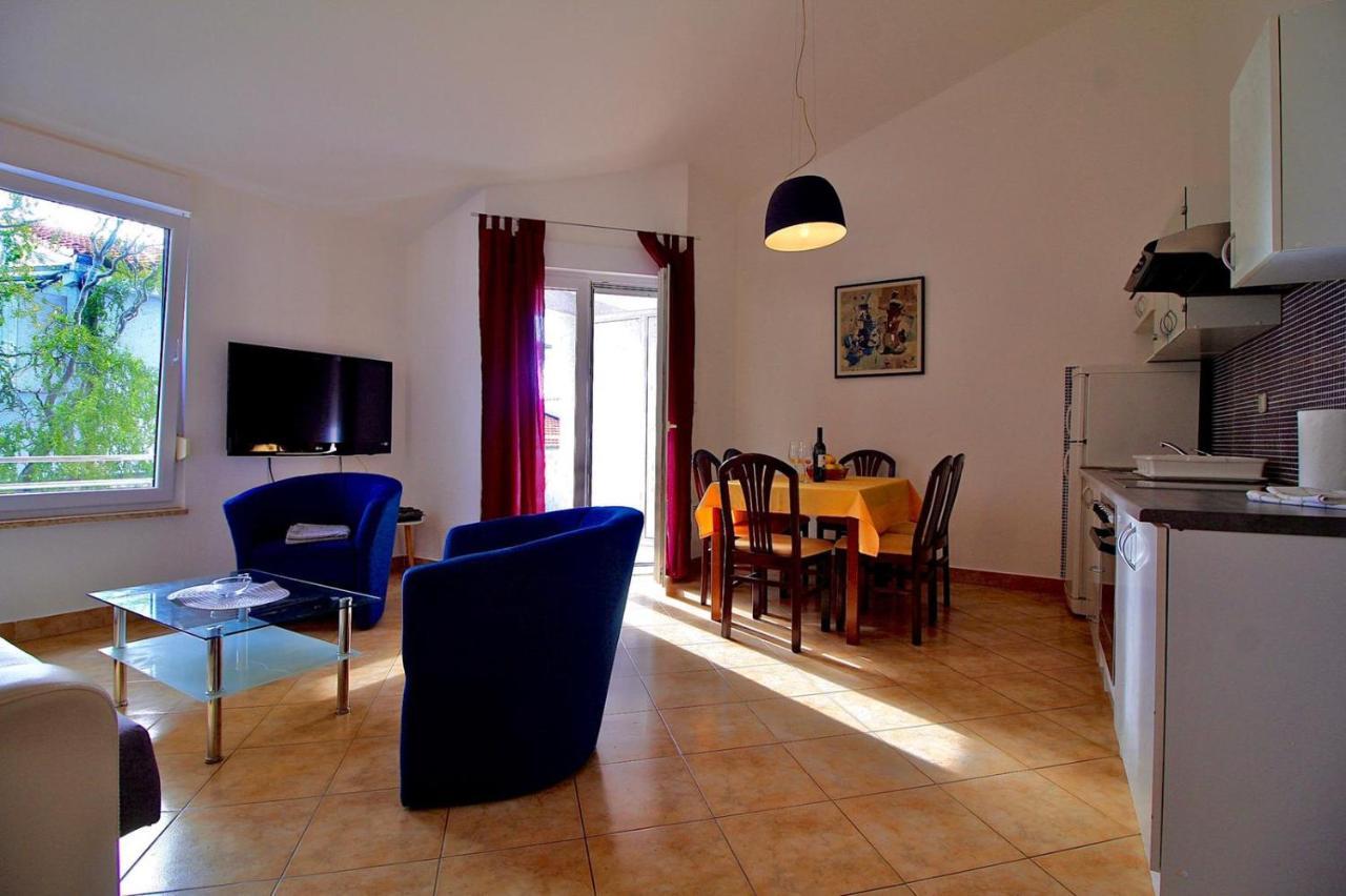 Apartman Maja Pjescana Pjescana Uvala Kültér fotó