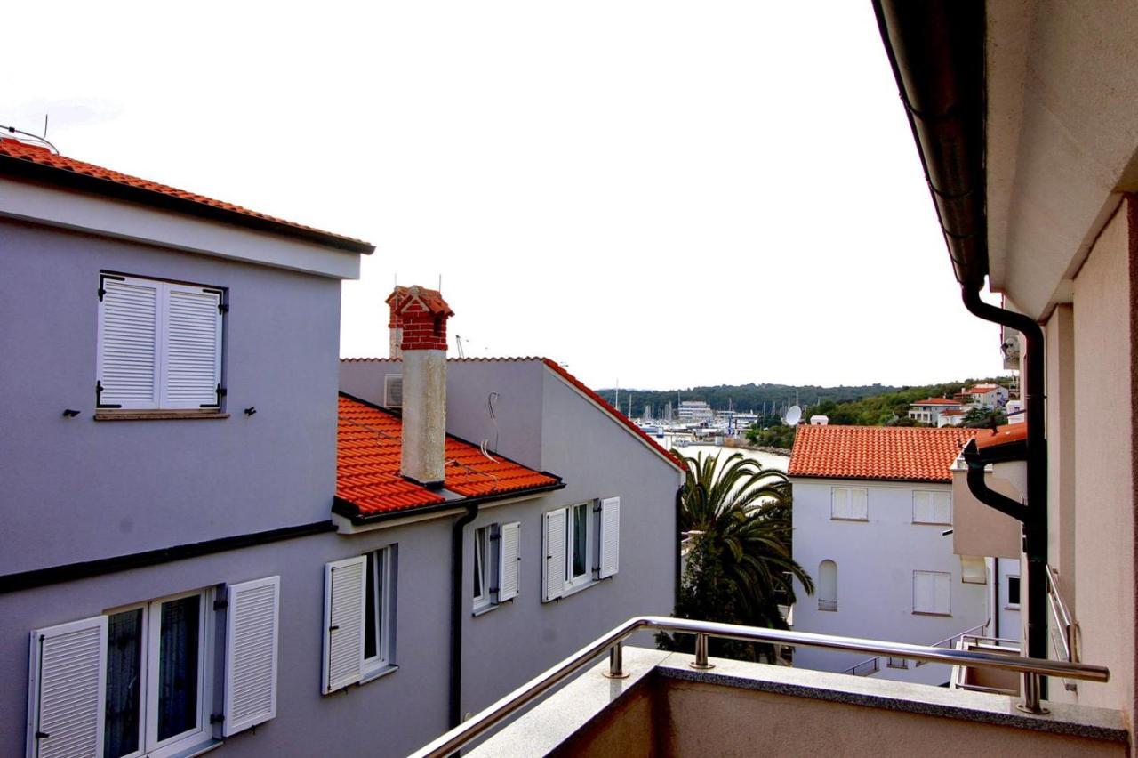 Apartman Maja Pjescana Pjescana Uvala Kültér fotó