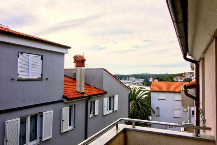 Apartman Maja Pjescana Pjescana Uvala Kültér fotó